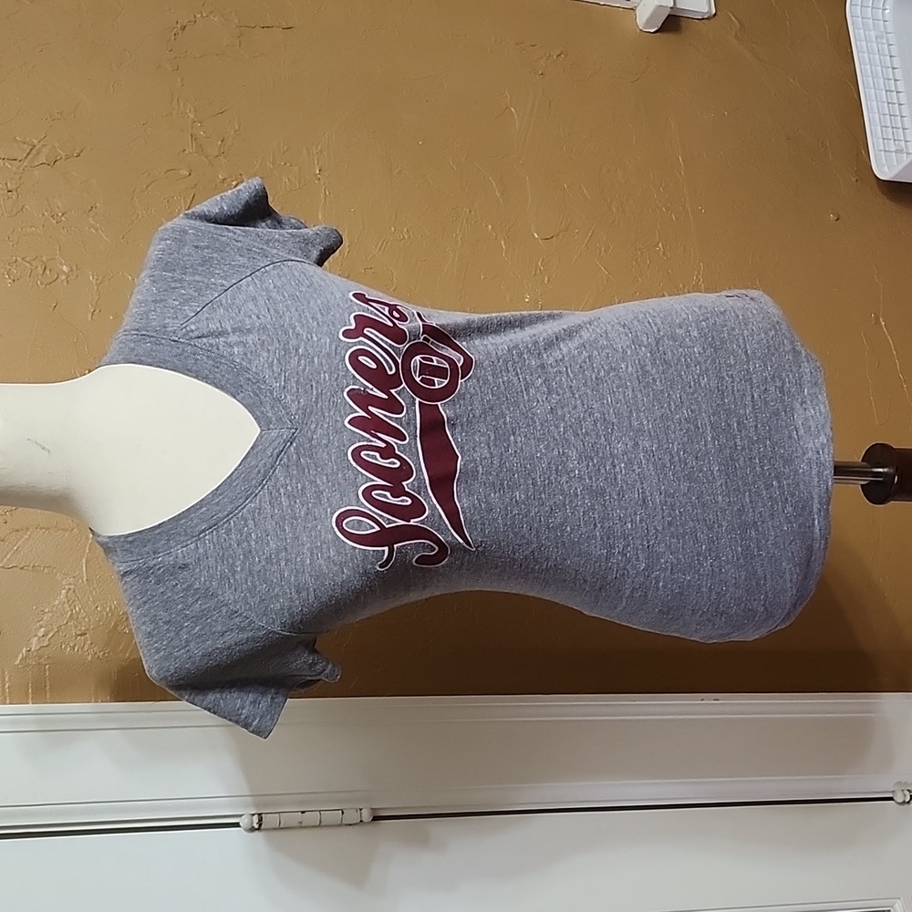 Adidas gray VNeck Oklahoma University "Sooners" official Tshirt